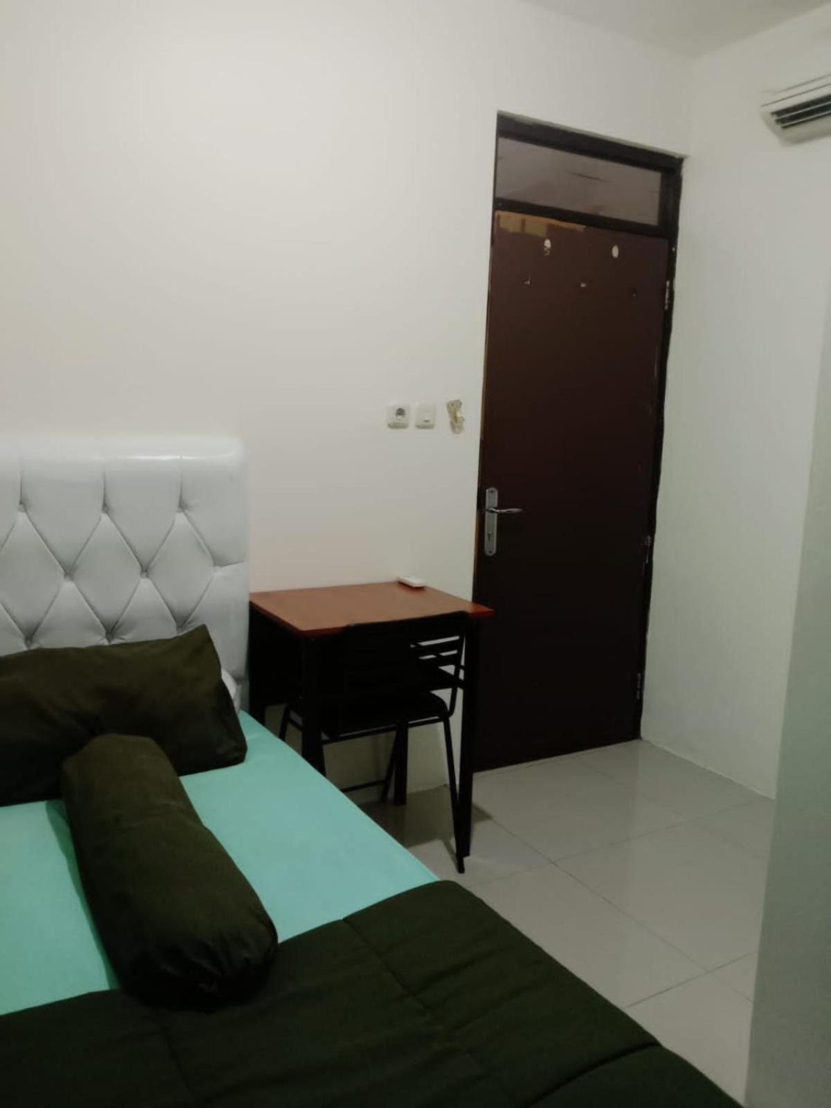 Kost Griya Marina By Ecommerceloka Jakarta Bagian luar foto