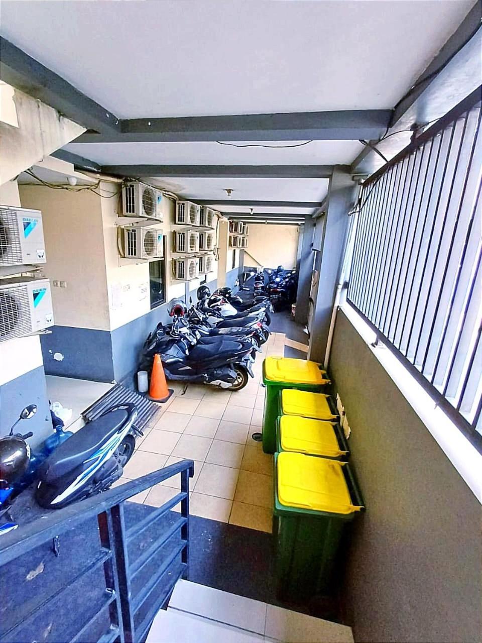 Kost Griya Marina By Ecommerceloka Jakarta Bagian luar foto